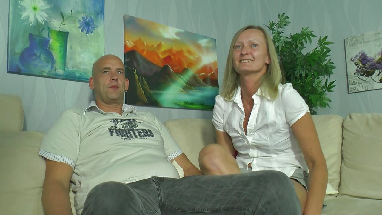 Par s probušenim kurcem provodi vrijeme prekrasnim seksualnim varijacijama