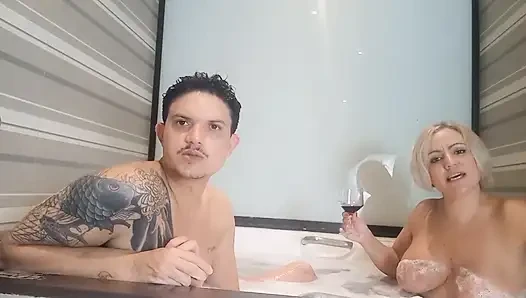 Bak mandi dengan Inês Ventura