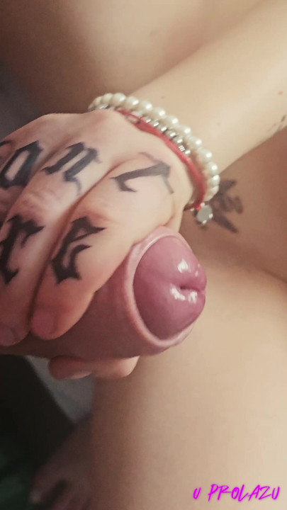 Horny pretty girl loves big dick🤯