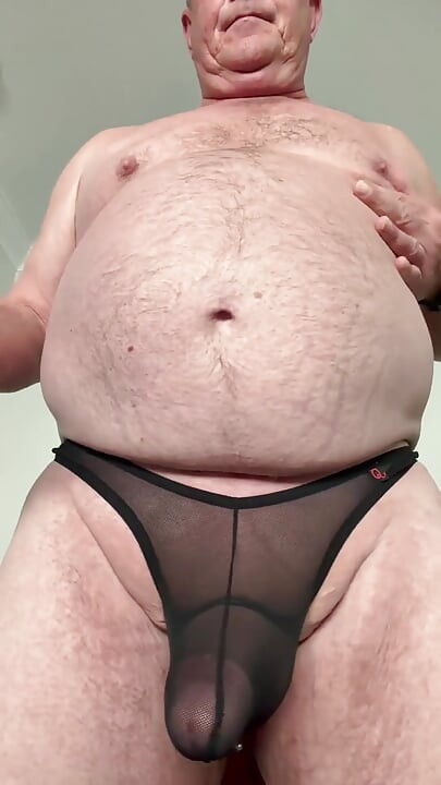 A Really Nice Cumshot While Standing and Jerking