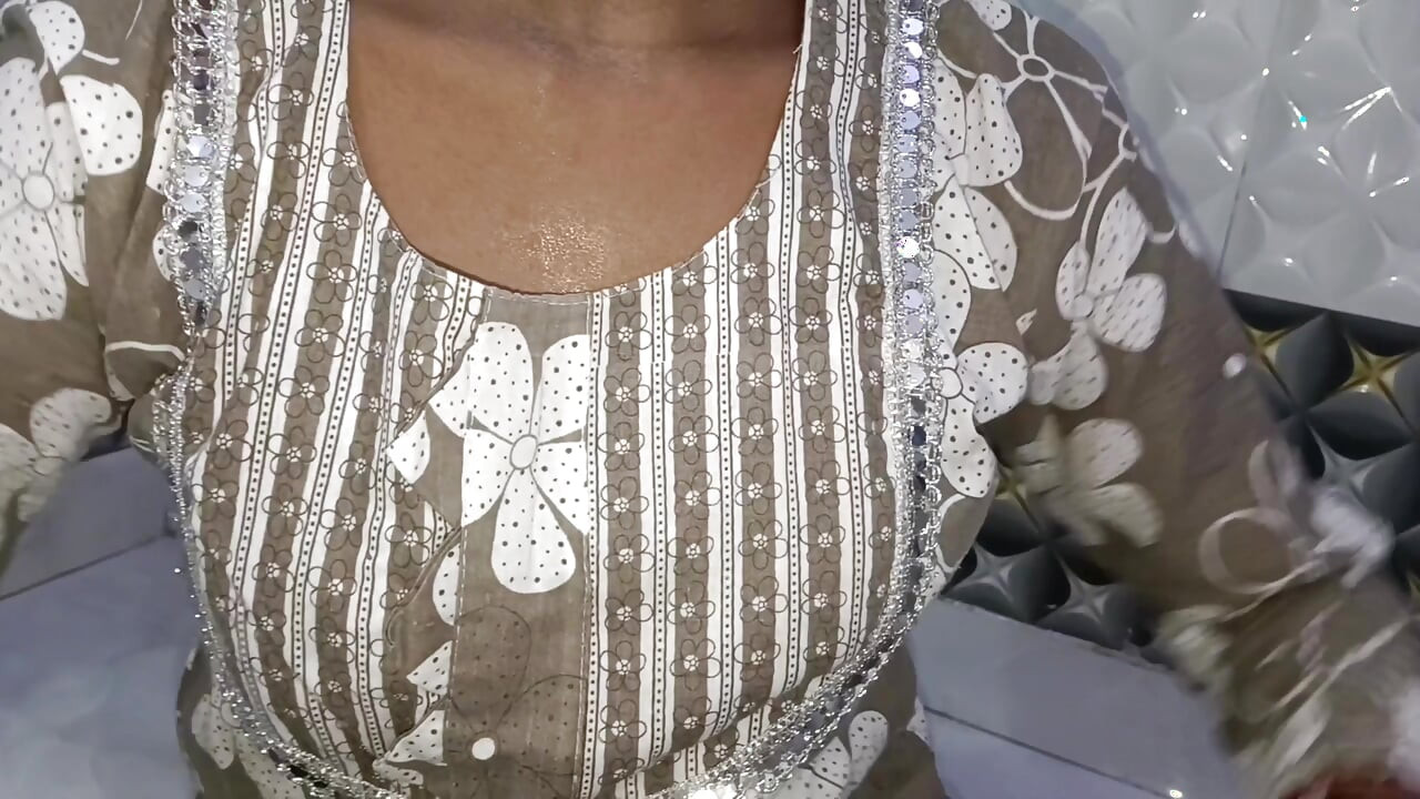 Indian Desi Bhabi Sudipta Hard Fucking With Lover - Real Homemade