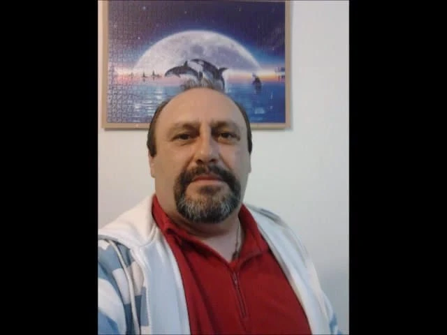 Spanish daddy bear wanking