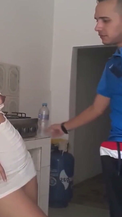 LATINA CULONA GETS A CUM BATH IN THE SHOWER. | Clip 1