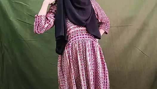 Waktu aku ngajarin muridku di kamarnya