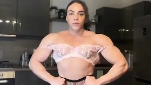 I've heard gym sluts have the tightest pussy, wanna find out?