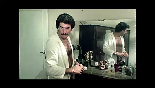 Moana Pozzi in: "Valentina Ragazza in Calore" - (Original