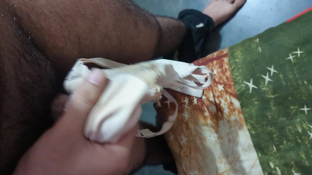 Jerking  bra panty