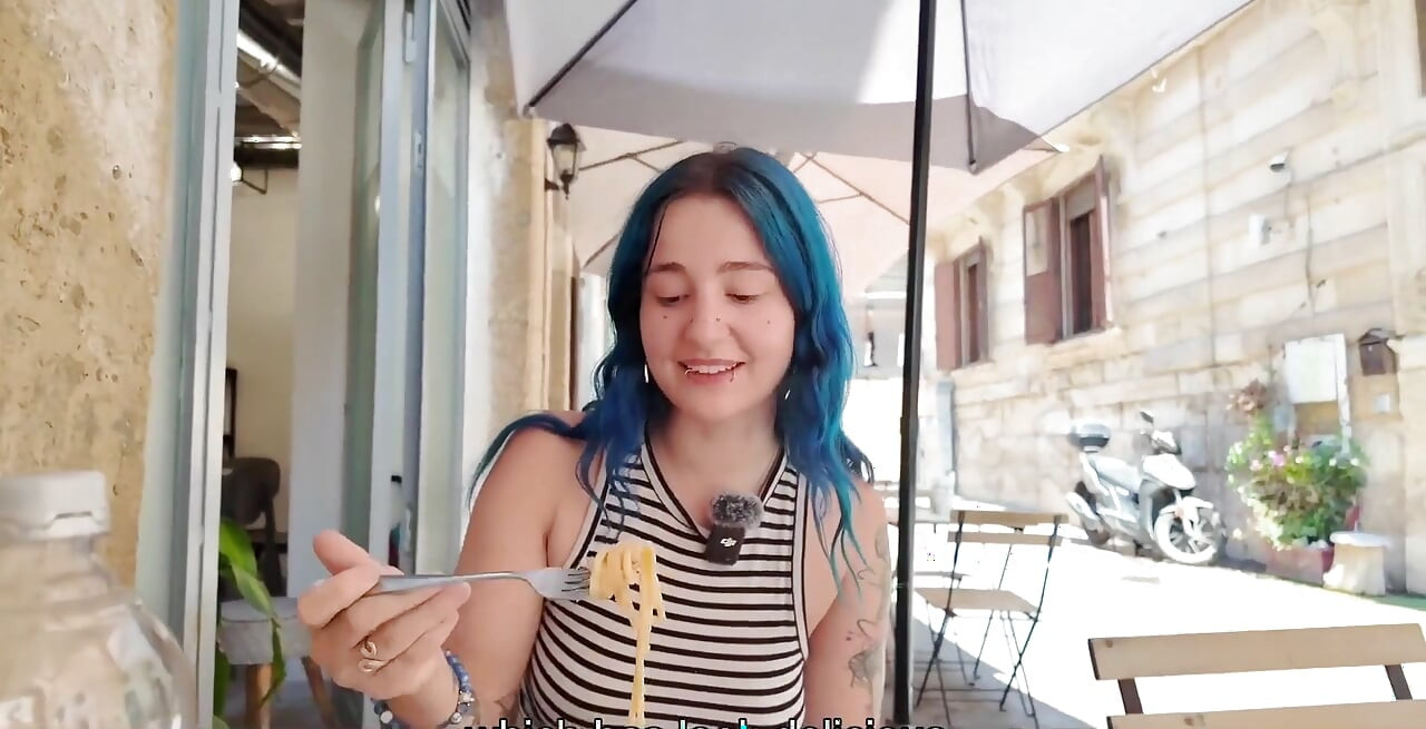 Eu fodo meu guia durante minha viagem na Itália