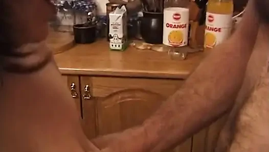 Rothaarige milf hat einen guten fick mit ihrem nachbarn
