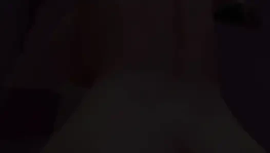 Tätowierte stiefmutter will einen quickie / MILf