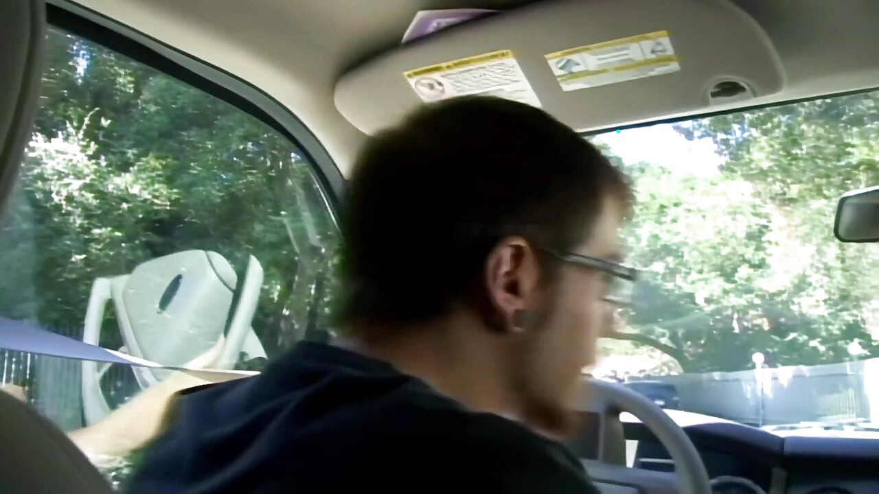 狂野的跨種族噴水和面部狂歡