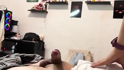 Üvey kız kardeş eski sevgilisiyle çok ileri gitti... Sürpriz son (derin gırtlak, yüze boşalma)