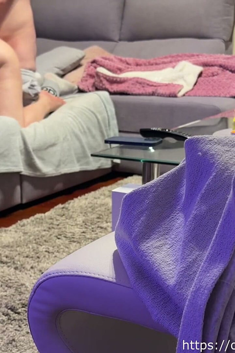 Chồng cuckold xem vợ bị đụ