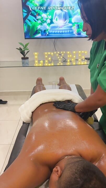 Leyne Rodriguez: Hot Latina in Massage Uniform Gives an Intense Oiled Session