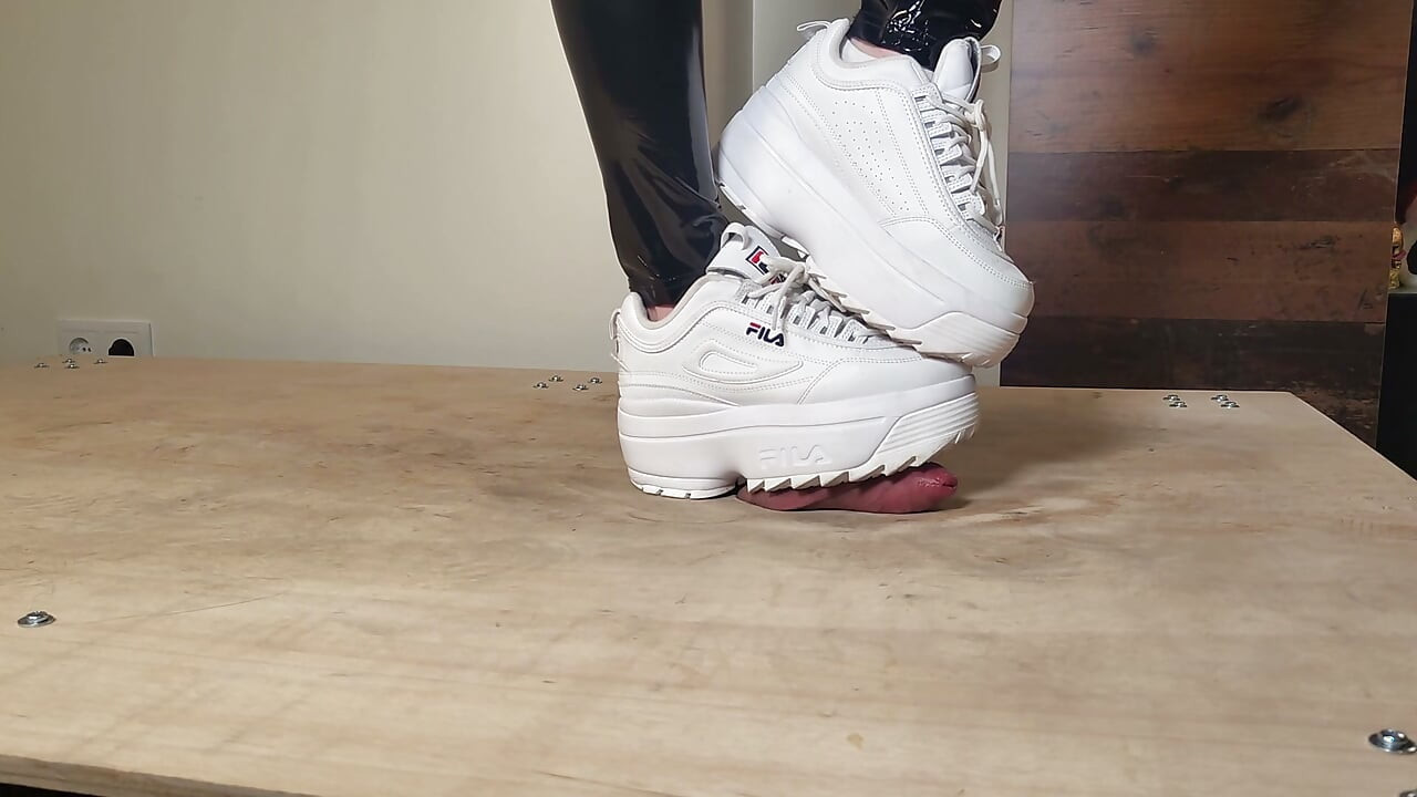Fila Disruptor Plateau Cock Crush Full Clip - Lady Thaya