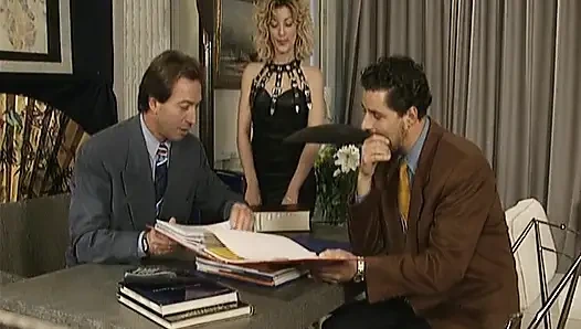 Cewek-cewek jerman dengan stoking ketat dientot habis-habisan di pesta seks