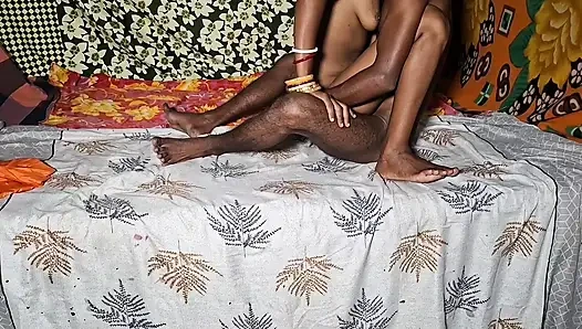 Desi ihaving oral sex in the mouth of my hot step sister in her yellow maxi, I fucked her in a completely different way, puttin