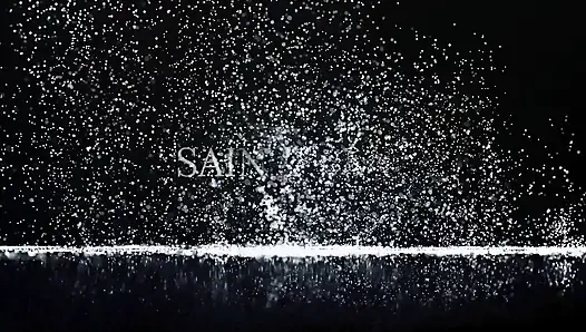 Alexa Nicole kesilmiş amcığını rastgele kalın bir yarakla siktiriyor