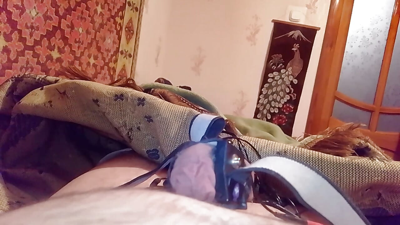 とても良くて速いエレクトロの巨大な精液。私はセックストイが大好きです。激しい射精。エクストリーム・カム