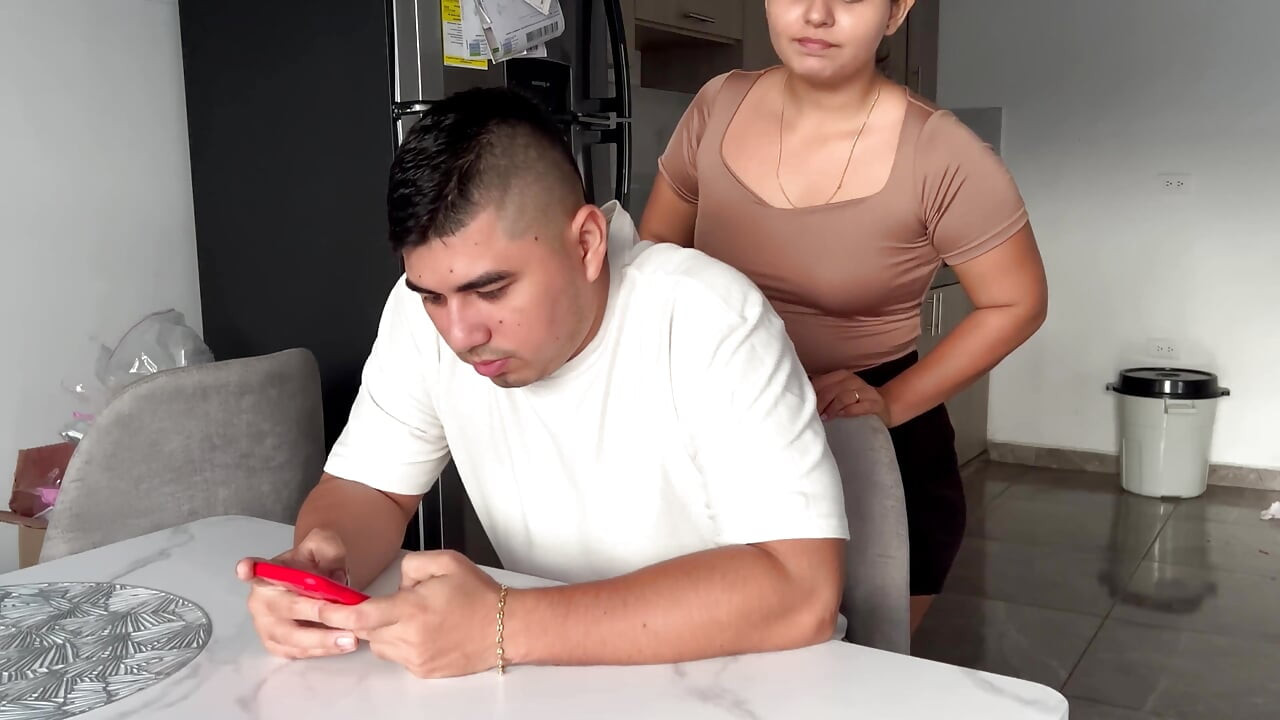 Stepsister Wants Sex in the Kitchen