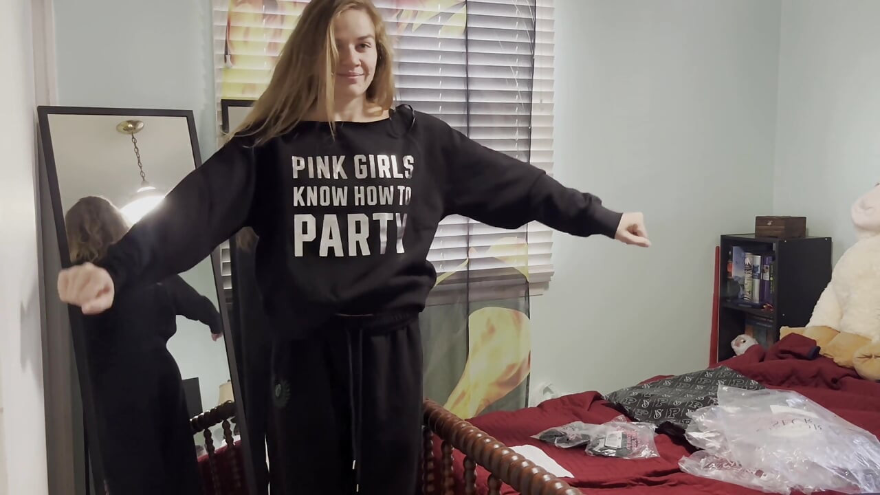 2025 Eva Summers Victoria’s Secret Holiday Haul Try on & Review - Part One