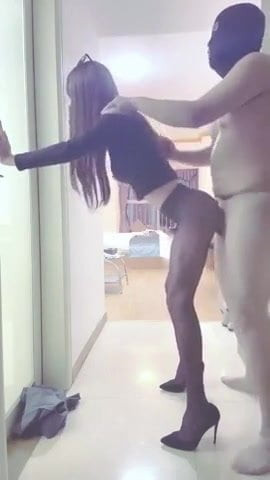 Ασιάτισσα tgirl γαμιέται
