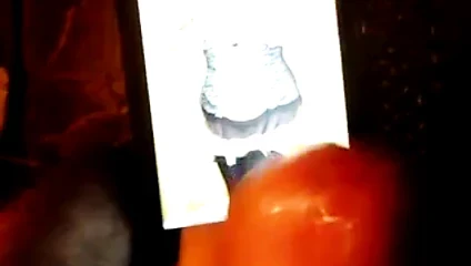 Seksi kahverengi gözlü kıza haraç12