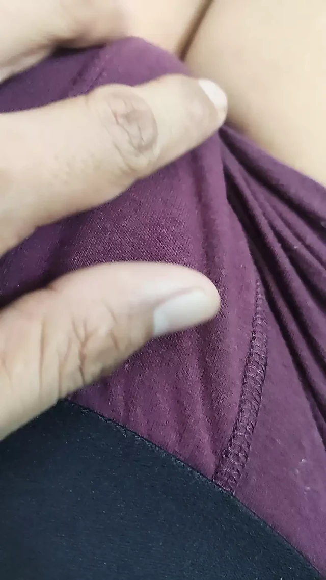 CUTE ASIAN NAGPASILIP AT HINIMAS