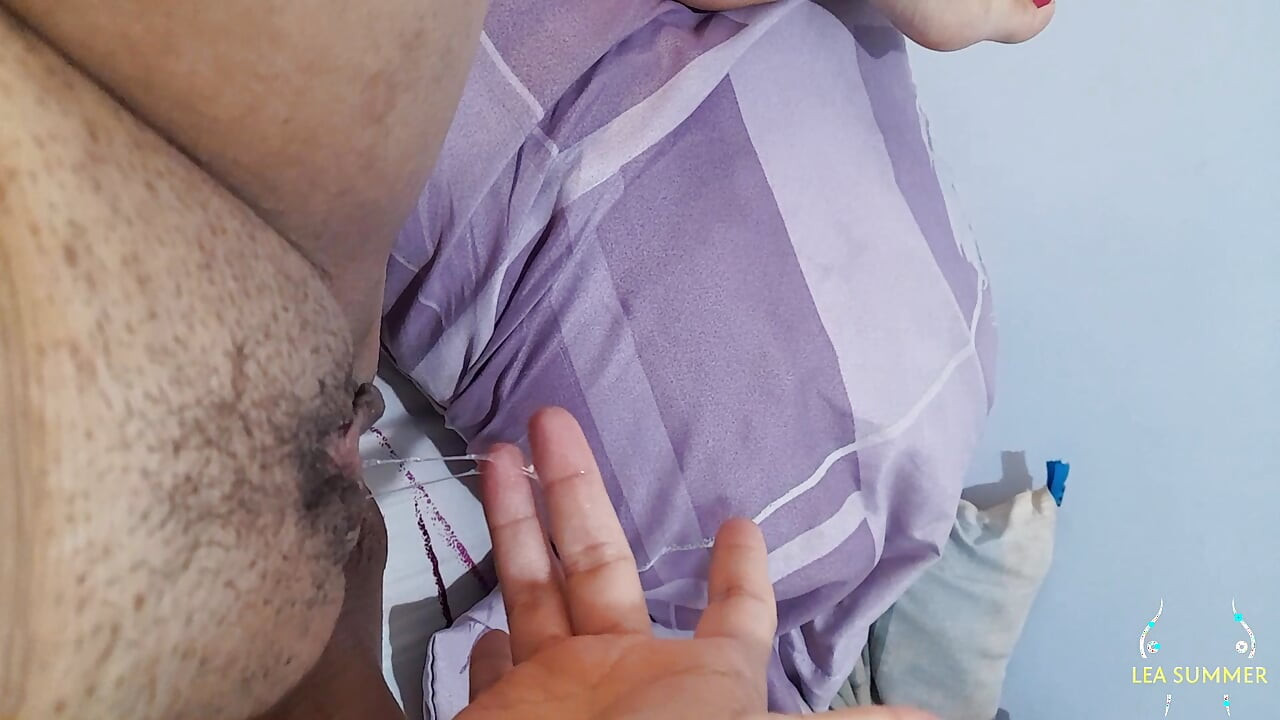 I show my feet, my hairy pussy, and my huge ass to my friend's son, and he jerks off his young cock.