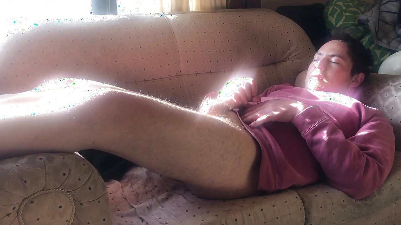 A Quick Masturbating Session in the Afternoon