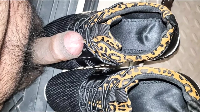 mechanic cum in customer socks