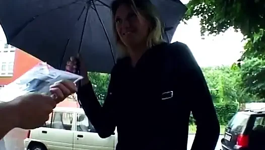 Sarışın amatör amcık derin parmaklanıyor yakın çekim