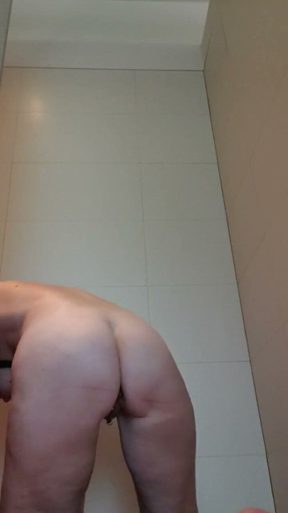 Squirt Queen in a luxury camping shower | Clip 1