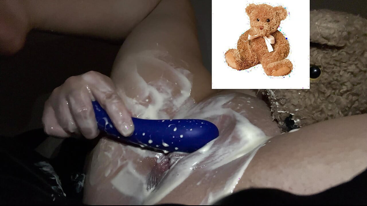 MY KINKY ARAB GIRL MASTUBATES WITH VIBRATOR & MY CUM ALL OVER HER CURVY BODY-  AMATEUR ARABIAN SNOWWHITE