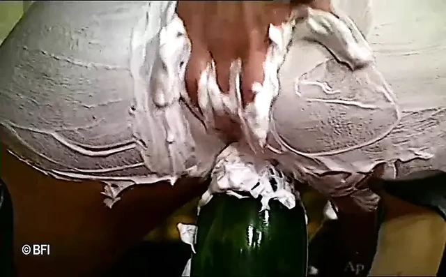 stunning milf shove champaign bottle in her whip creamed pussy