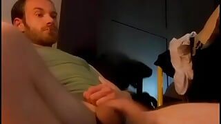 Bator Bro Bates Out Handsfree Cumshot