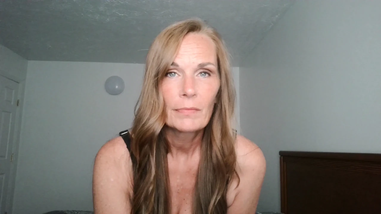 JOI Sexy Natural MILF