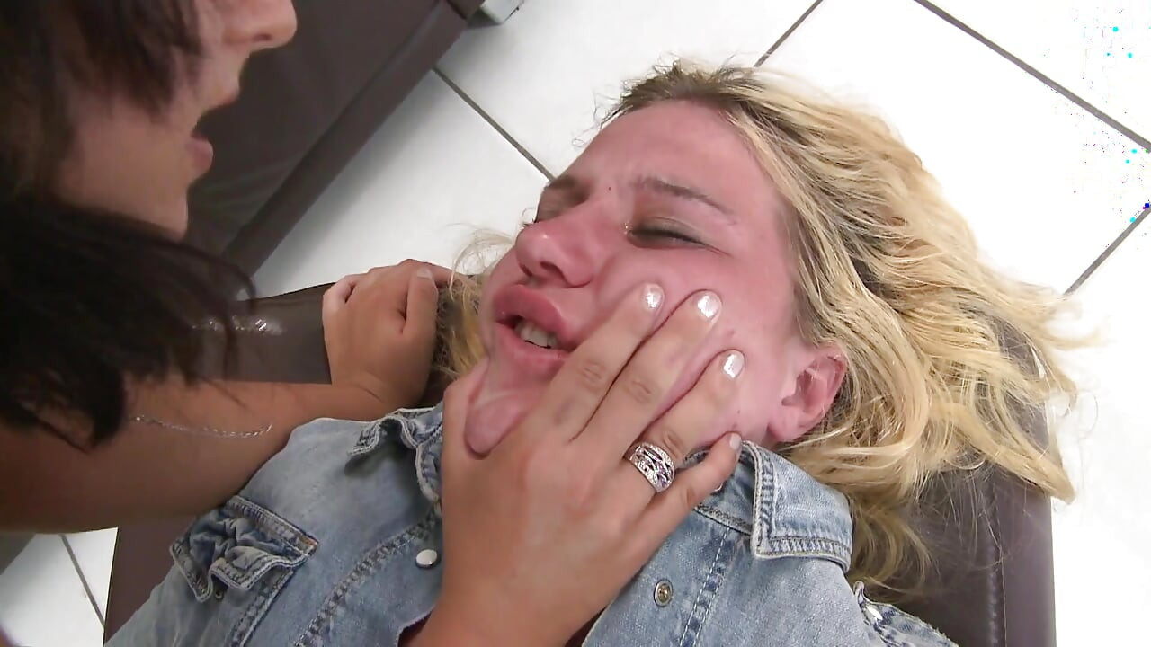 Hands stepmother -By domina Laura Blade and her slave Gina - Full HD 1080p, pt1