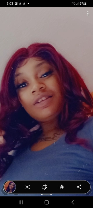 Devenir devours Deesy Pooh.  me in the shower.