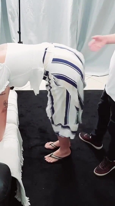 하녀와 때리고 딥쓰롯. | 클립 1