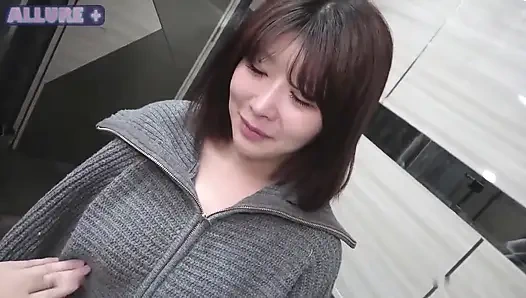 İlk çekim - mahrum bir ofis güzeli gidelim, kıvrımlarını gösteriyor ve tekrar tekrar doruklara ulaşıyor