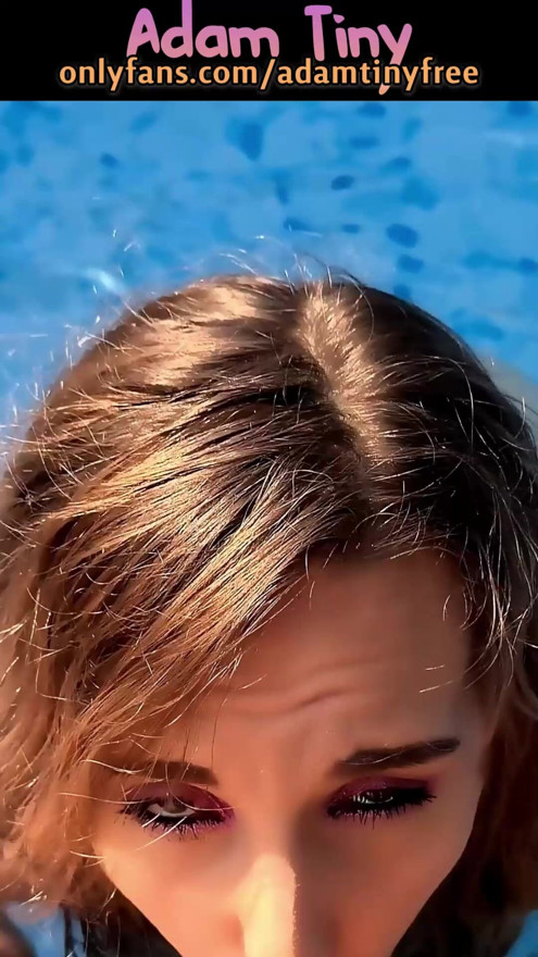 Vrei o muie în piscină?