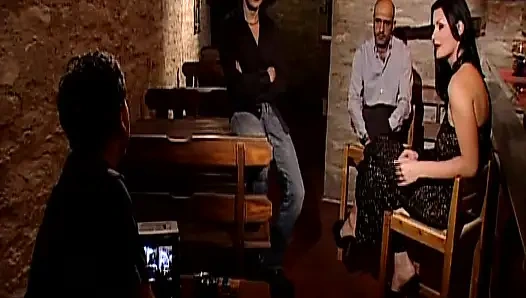 Video jadul ibu-ibu hot jerman rambut cokelat lagi asik seks anal