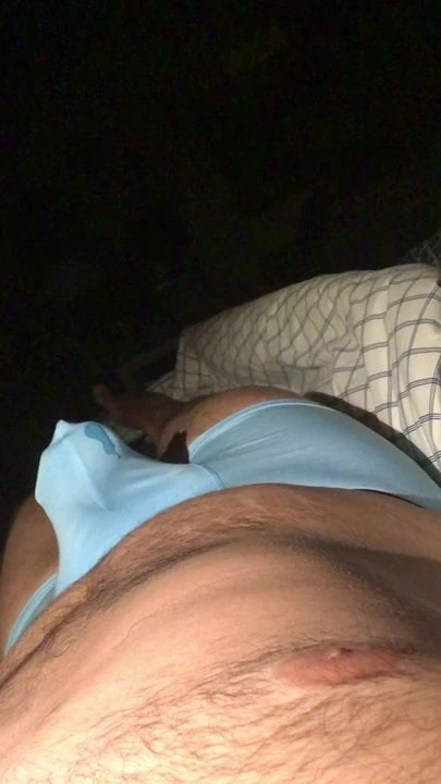 I empty my balls in my boxers