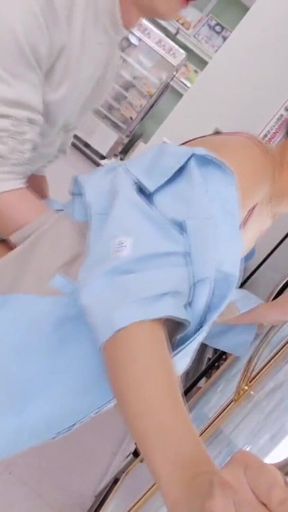 Phần 3 Người phụ nữ đã kết hôn phần gây rối đến cuối quán bar luôn trên bờ vực bị sa thải! Chỉ sau đó, một mớ hỗn độn lớn của một số lượng lớn đơn đặt hàng bao cao su! ? Người phụ nữ đã kết hôn bán thời gian, không còn nữa, đấu tranh để bán bao cao su! | Đoạn video ngắn 2