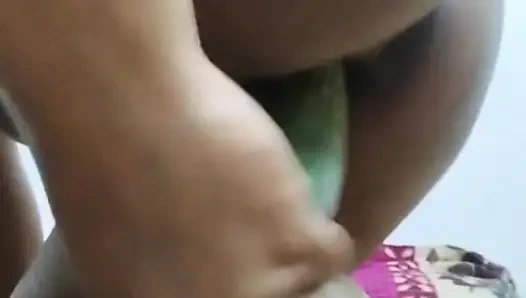 Gadis kampus Bangladesh melakukan seks video lengkap dengan terong