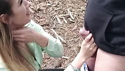 Coquette & Brad - минет хотвайф в видео от первого лица заканчивается огромным камшотом на лицо