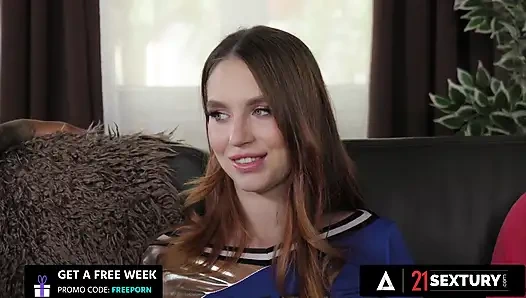 21 SEXTURY - Leya Desantis Cheerleader DP Party With Two Hard Cocks