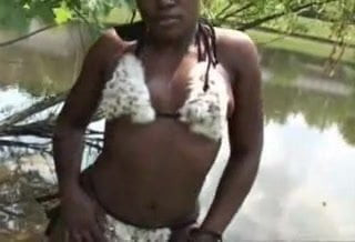 AFRICAN DANCER