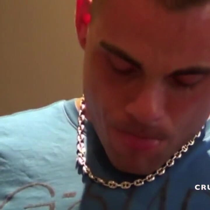 Asiática puta follada por badboy dominante no realmente gay
